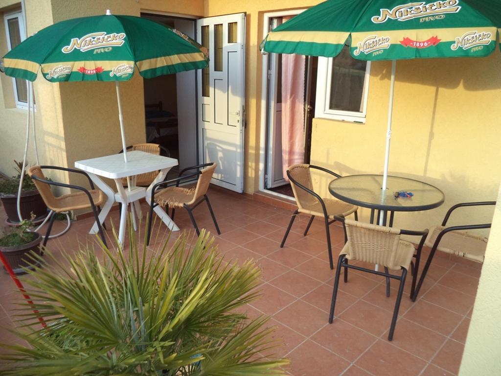 Vito Apartments Sutomore Habitación foto